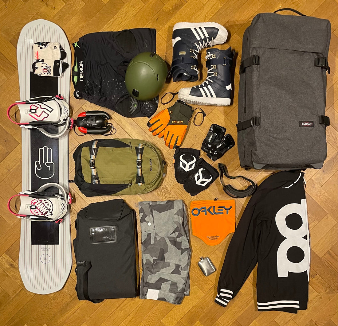 what to pack for a snowboarding holiday, snowboard gear, snowboard equipment,