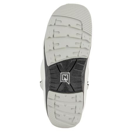 nitro venture tls snowboard boots in white with black nitro logos