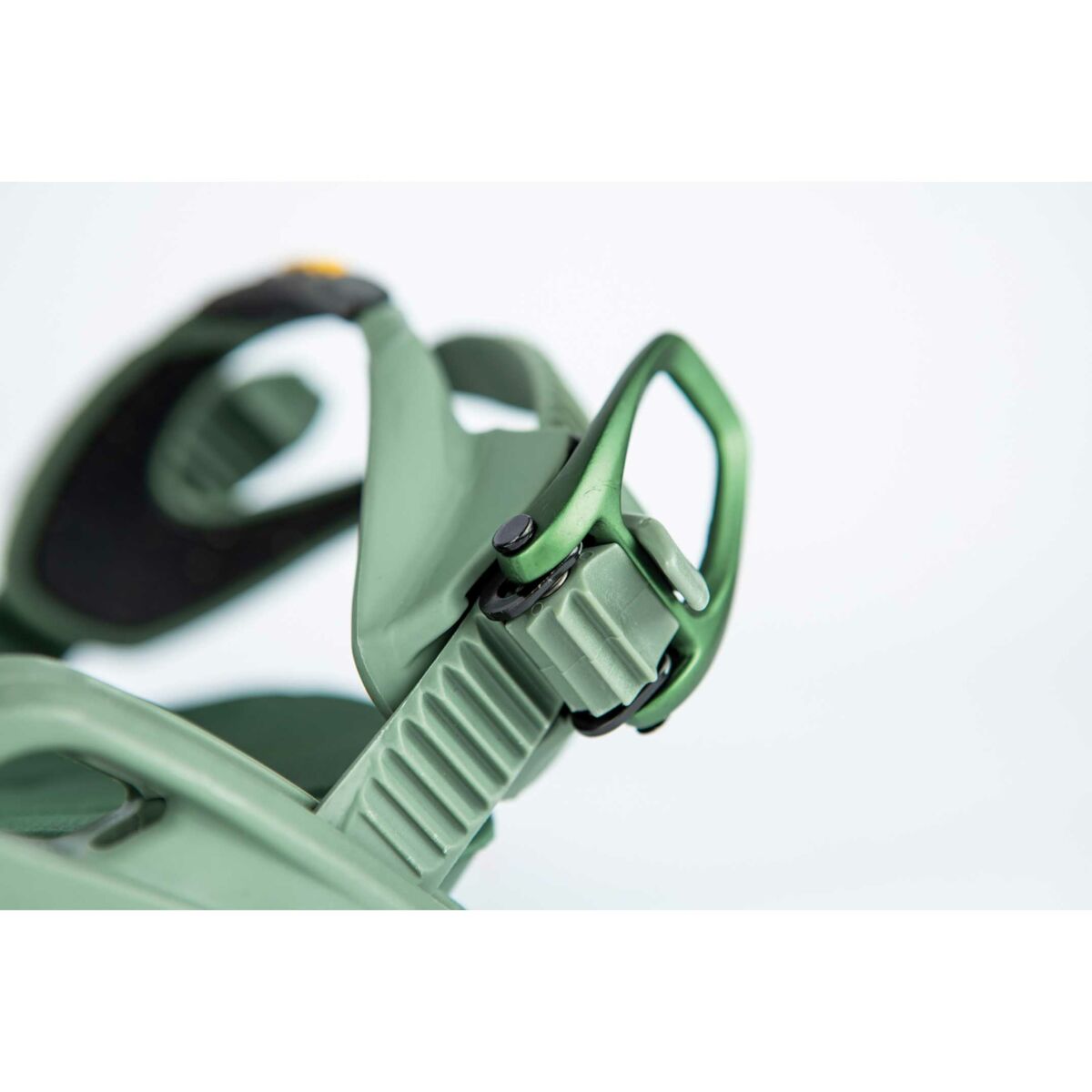 nitro team, factory craft snowboard bindings. matt green with green adjustable straps and white logos