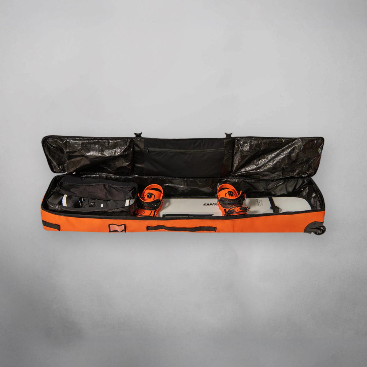 Union Snowboardtasche mit Rollen – Gepolsterter Reise-Boardbag mit Rollen – Leuchtendes Orange